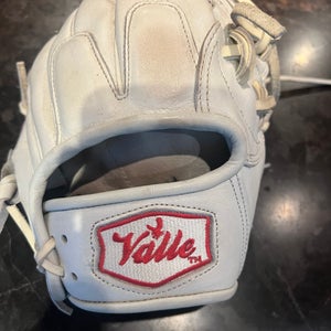 Valle Eagle 975 Training Glove (Used)