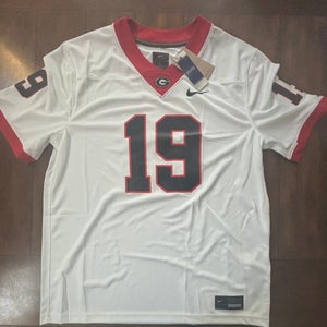 Nike Georgia Bulldogs #19 Brock Bowers White Jersey. Adult Large—NWT