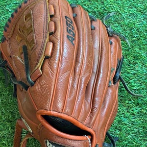 Brown Wilson A550 LH Baseball Glove 12" (Used)