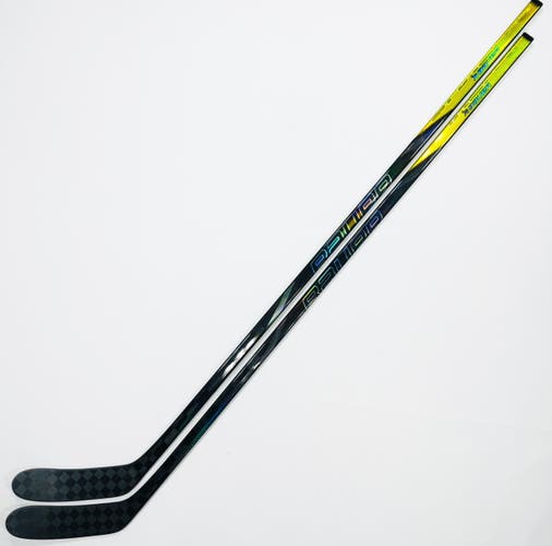 New 2 Pack Custom Gold Bauer Nexus Tracer Hockey Stick-RH-P28M-77 Flex-Grip