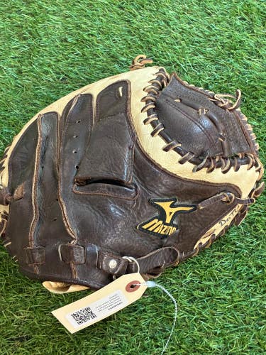 Brown Mizuno Franchise RH Catcher's Softball Glove 33.5" (Used)