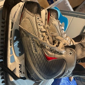 Bauer Vapor X30 Hockey Skates 7.5 (Used)