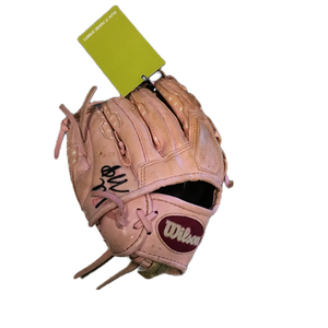 Used Wilson A0150T95 BB/SB Glove RH Throw Pink 9 1/2" 11730-S000065772