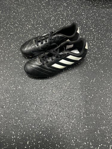 Used Adidas Soccer Cleats Black Junior 04 11849-S000020620