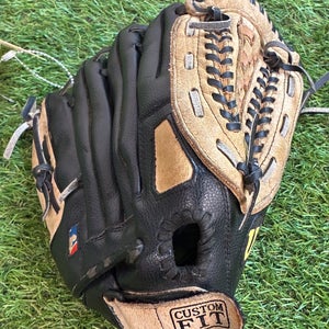 Brown Wilson A2452 RH Baseball Glove 11.5" (Used)