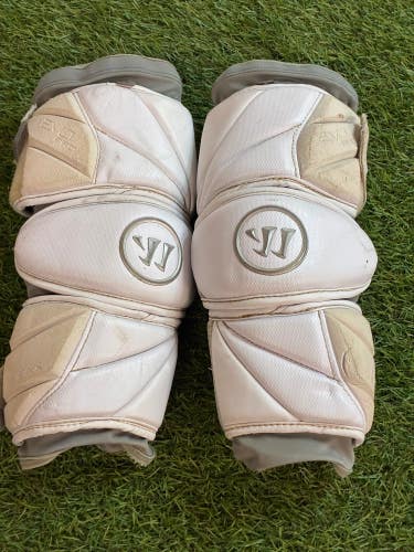 Medium Adult Warrior Evo Pro Arm Pads (Used)