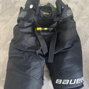 Junior Small Bauer Supreme Ultrasonic Thermo Core Hockey Pants (Used)