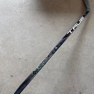 90 Flex P28 Senior True Project X Smoke Left Hand Hockey Stick P28 Pro Stock (New)