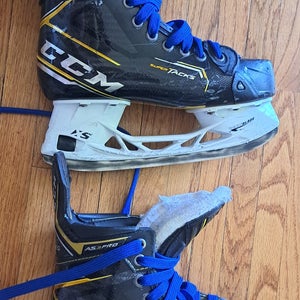 2020 CCM Super Tacks AS3 Pro Hockey Skates Size 4.5 (Used)