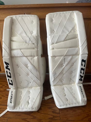 31" 2021 CCM Extreme Flex 5.9 Goalie Leg Pads (Used)