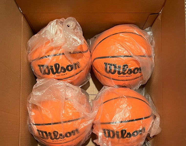 WILSON NCAA EVO NXT-Case 4 /Game Balls- WNIT- Authentic-New- Sz 6/28.5