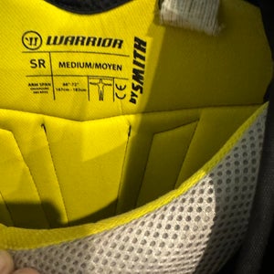 Medium Warrior Goalie Chest Protector (Used)