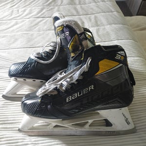 Bauer Supreme 3S pro Hockey Goalie Skates Regular Width 8 (Used)