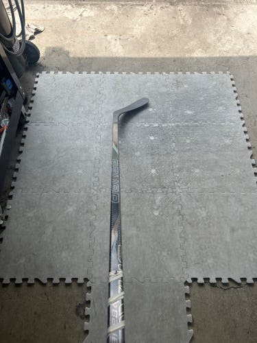 Senior Bauer Nexus Tracer Right Handed Hockey Stick P92 Pro Stock (Used)