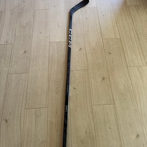 Senior CCM RibCor Trigger 9 Pro Right Handed Hockey Stick P28 (Used)