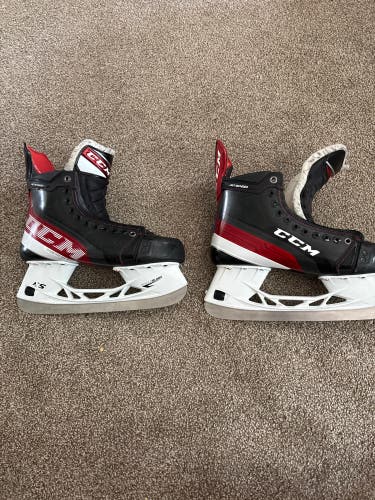 2022 CCM JetSpeed FT4 Hockey Skates Regular Width 9 (New)
