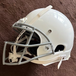 New xenith youth medium football helmet - X2E+ YOUTH