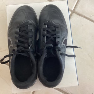 Black Unisex Youth Size 5 Nike Tiempo Legend 9 Elite Indoor Cleats