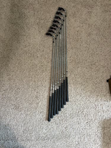 TaylorMade Burner Plus Right Handed Iron Set Stiff Flex 8 Pieces Steel Shaft (Used)