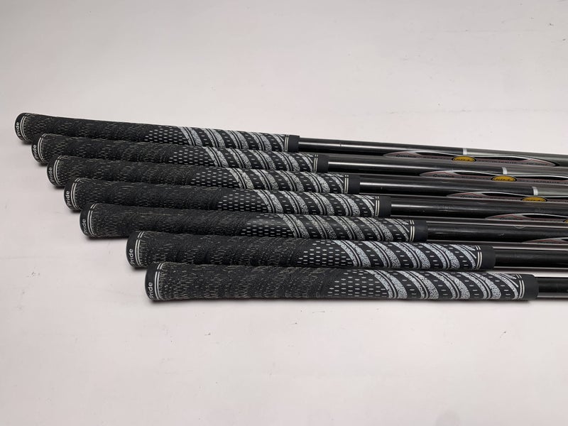 TaylorMade R7 XD Iron Set 5-PW+GW UltraLite 75g Stiff Graphite Mens RH