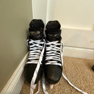 Bauer Supreme Mach Hockey Skates   6 (Used) Comes With 2 Sets Of Steel One Displayed In The Skates