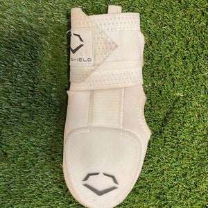 White Senior EvoShield Sliding Mitt (Used)