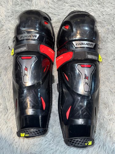 Senior Bauer Vapor 3X 15" Shin Pads (Used)