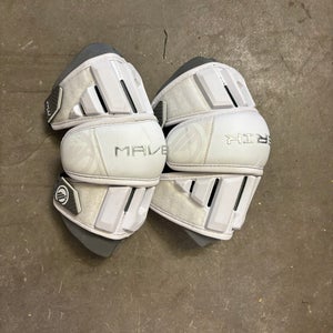 Medium Adult Maverik Max Arm Pads