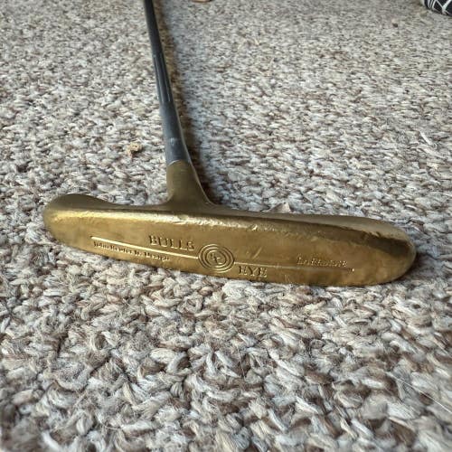 Scotty Cameron Bulls Eye La Femme Golf Club Putter 33" Club Length
