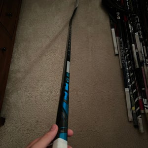 Intermediate CCM Vizion Right Handed Hockey Stick P92M (Used)