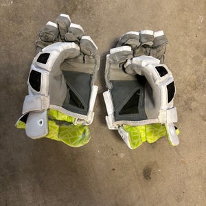 STX Cell IV Lacrosse Gloves Small