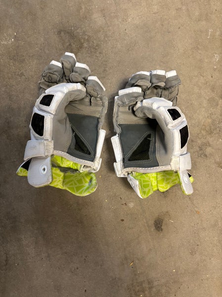 STX Cell IV Lacrosse Gloves Small