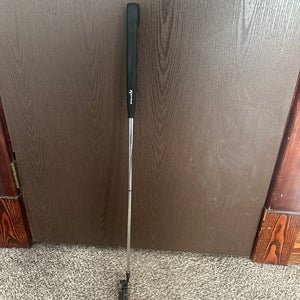 Silver Blade Integra Right Handed Putter 32" (Used)