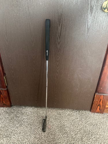 Silver Blade Integra Right Handed Putter 32" (Used)