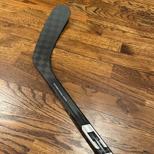 Junior CCM Ribcor Trigger 8 RH Stick P29 (Used)