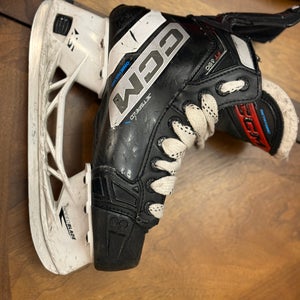 CCM JetSpeed FT 680 Hockey Skates Regular Width Size 3.5 (Used)