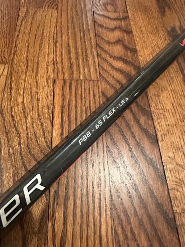 Inter. Bauer Vapor 2X Team RH Stick P88 65 Flex (Used)