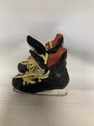 Used Mission PURE FLY Intermediate Hockey Skate Intermediate 4.5 11823-S000032748