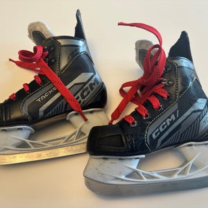 CCM AS-550 Hockey Skates 11 (Used)