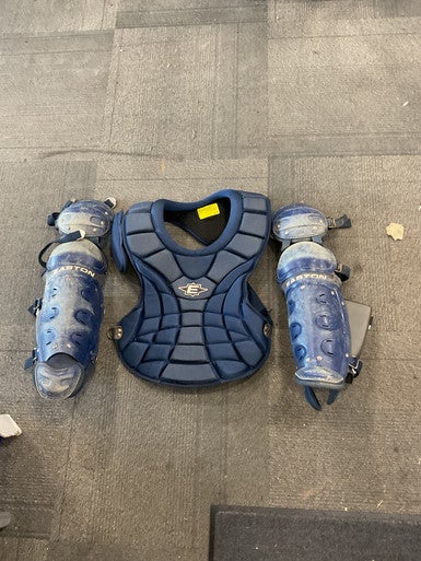 Used Easton 2 PIECE CATCHER SET Catchers Equipment Other 11614-S000217089