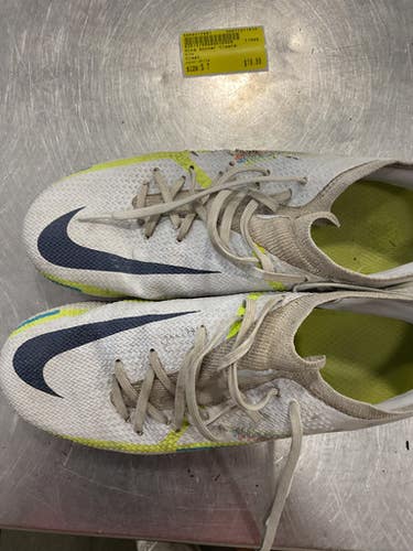 Used Nike Soccer Cleats White Senior 7 11614-S000217061