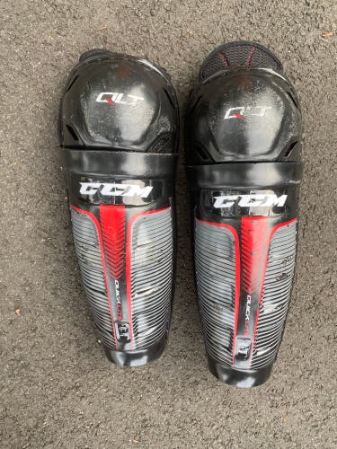 Senior CCM QuickLite 10" Shin Pads (Used)