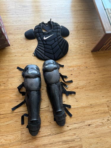 Nike Diamond Elite Catcher's Set (Used)