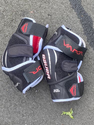 Medium Senior Bauer Vapor 1X Elbow Pads (Used)