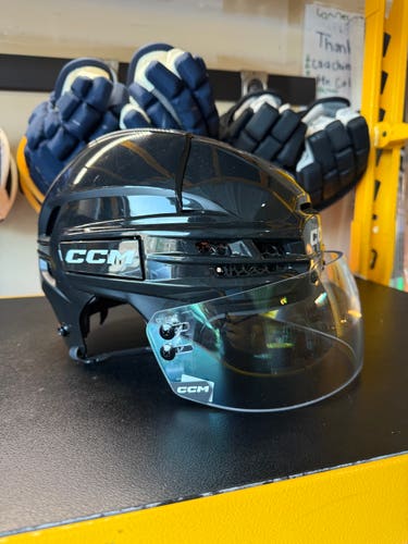 CCM tacks 720 Helmet w/Visor