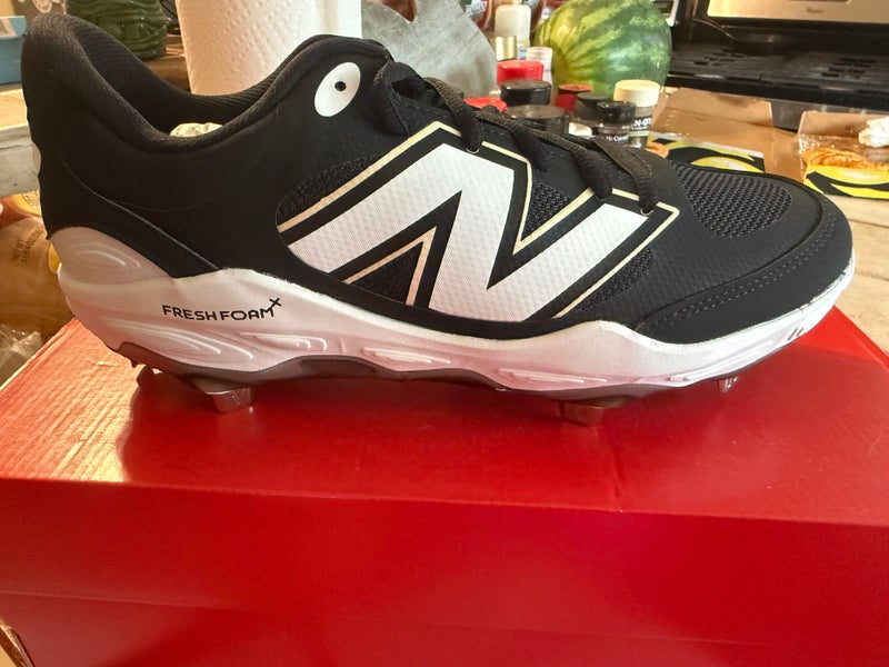 Black Men's Size M 8.5 (W 9.5) New Balance Low Top 3000v7 Metal (New)