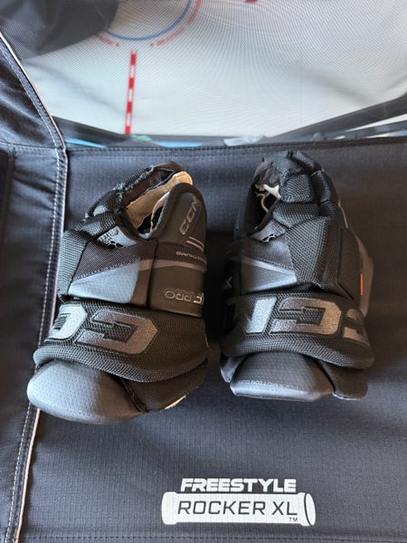Senior CCM Tacks XF Pro Gloves Size 11