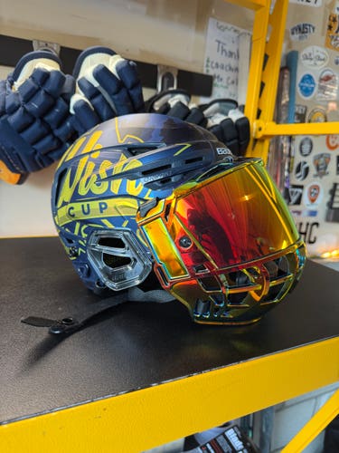 Wish Cup Bauer Re-Akt 85 Helmet size Small - Colored Bubble