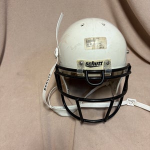 Medium Youth Schutt Air Advantage Helmet (Used)