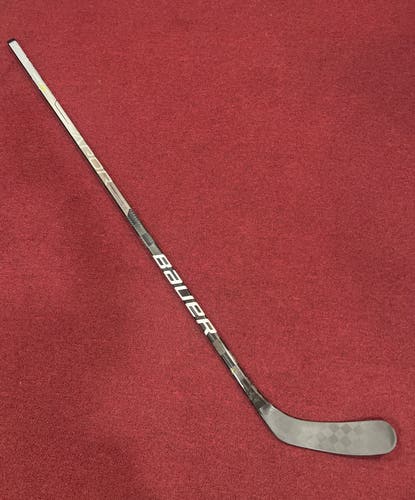 Bauer Vapor Hyperlite Left Hand P90TM 82 Flex Pro Stock (New) Stick Item#HYP90